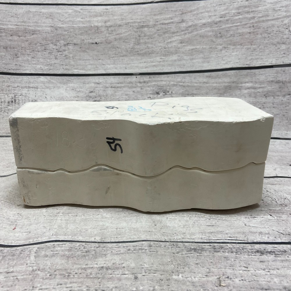 Vintage 1992 Nowell’s Inc Ceramic Casting Mold Stack Pigs #HM-1836