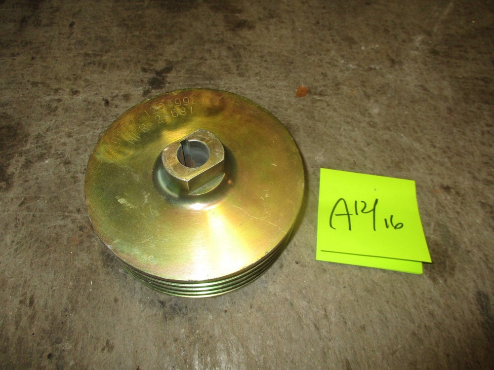 NOS 4-Groove Pulley w/3/4" Keyed Shaft, 19207-12349901, M113A3 APC