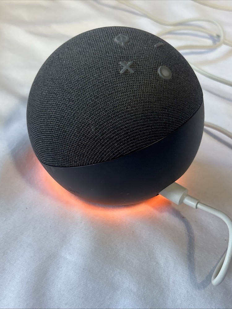 Amazon Echo Dot 4th Gen Smart Speaker Charcoal Model B7W64E with Charger