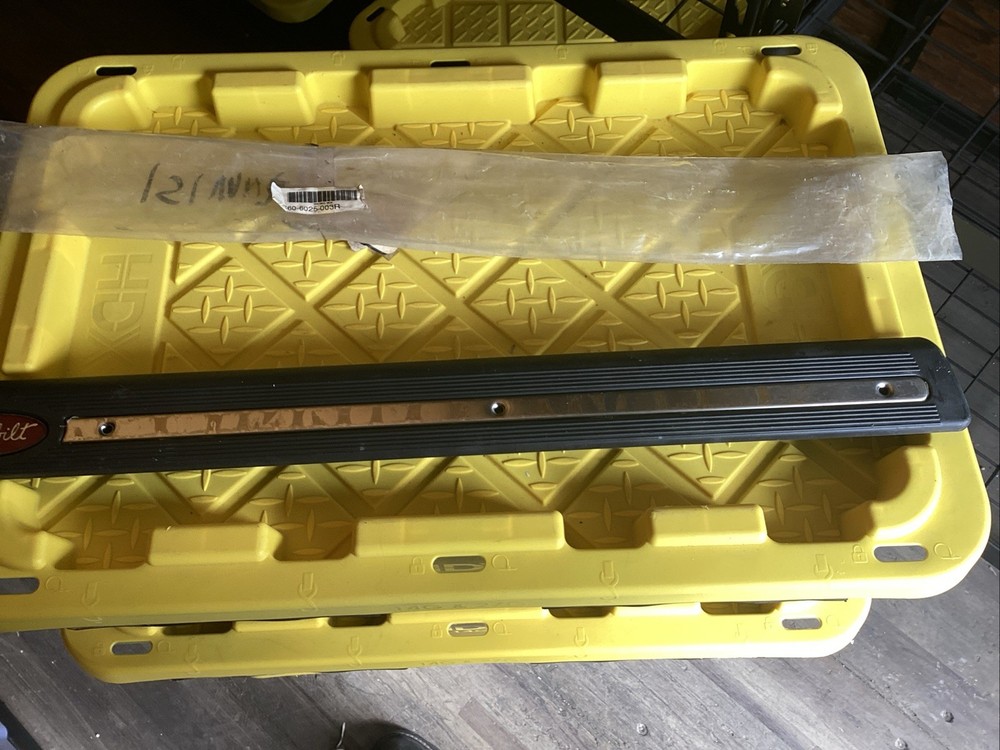 Peterbilt ALUMINUM THRESHOLD Trim/Panel