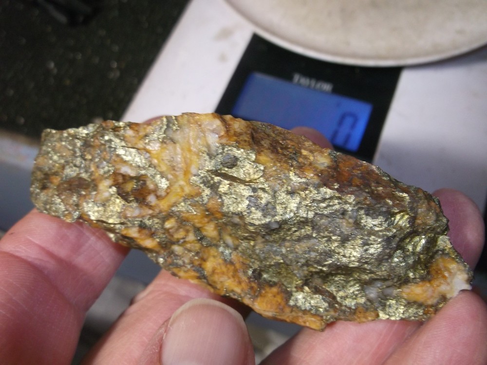 gold silver copper ore, 100 grams samples ,ore high grade .