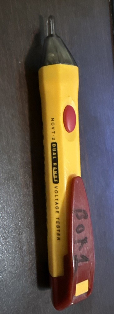Klein Tools Dual-Range Voltage Tester NCVT-2 Works 100%