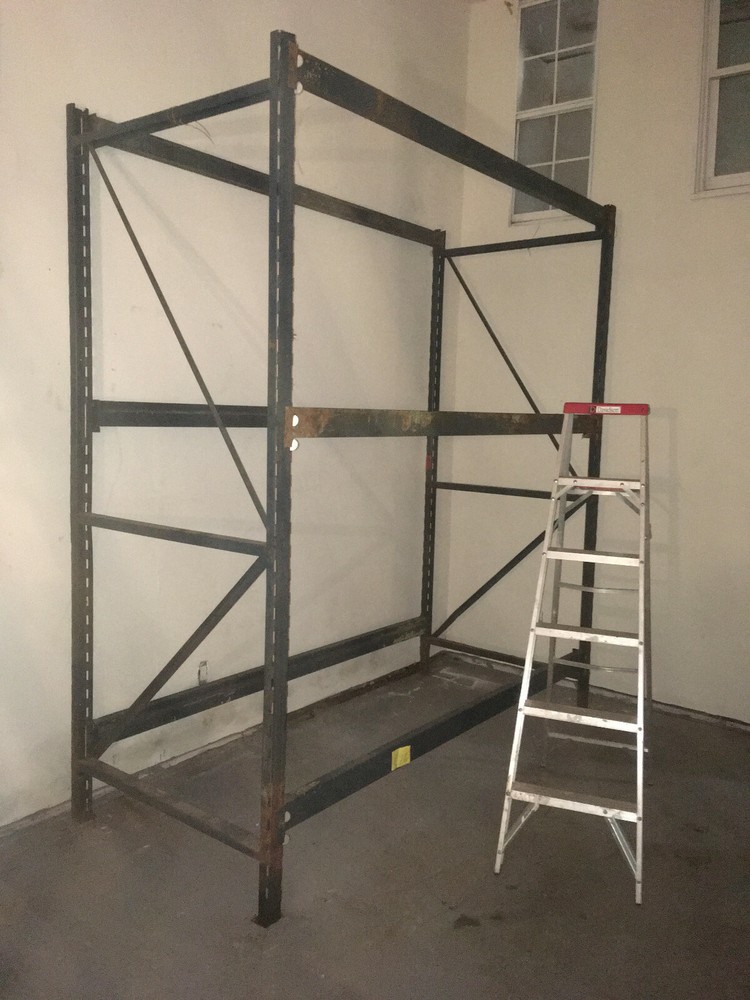 Pallet Rack Racking Shelving Rack Warehouse Teardrop Warehouse Rack ( 1 Set )