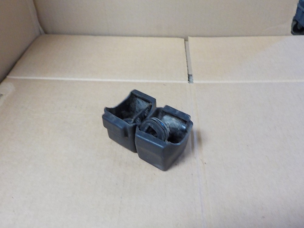1981 Suzuki GS750E OEM Front Fork Blinker Mounts (Set 2)