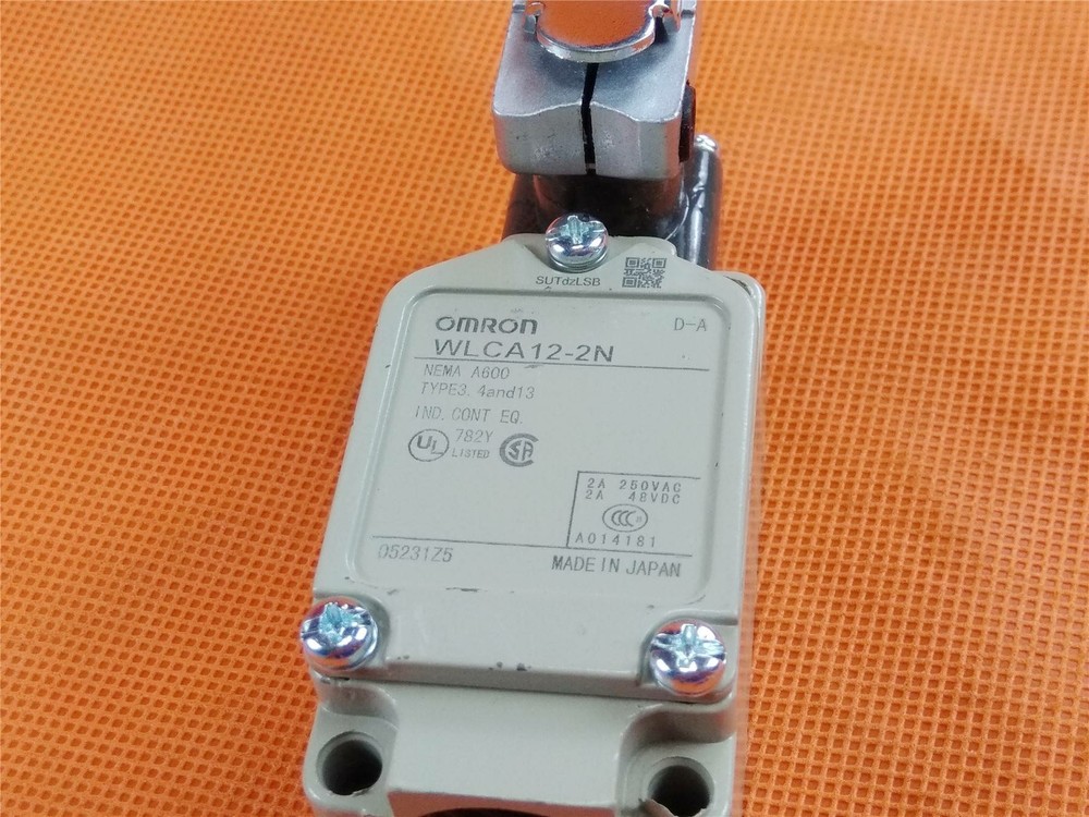 1PC NEW WLCA12-2N Omron Limit Switch