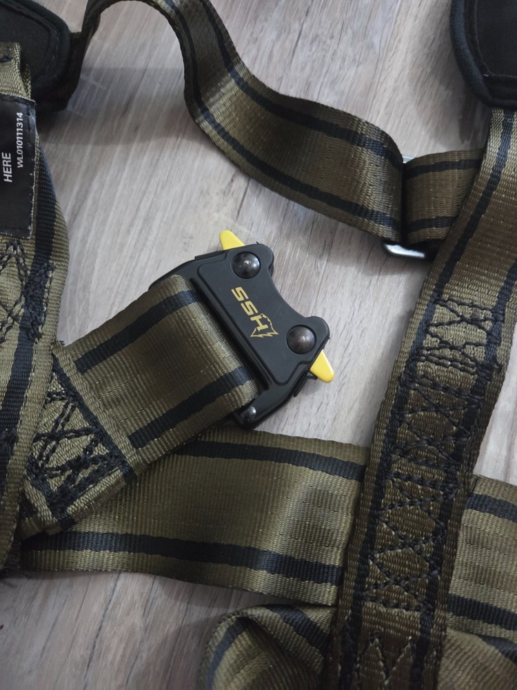 Hunter Safety System Flex S/M Harness w Elimishield - fits approx 100-175lbs