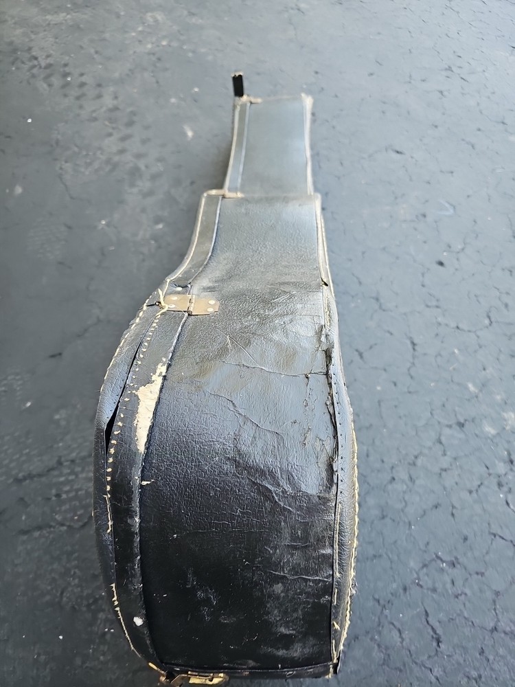 egmond guitar With Case. Used