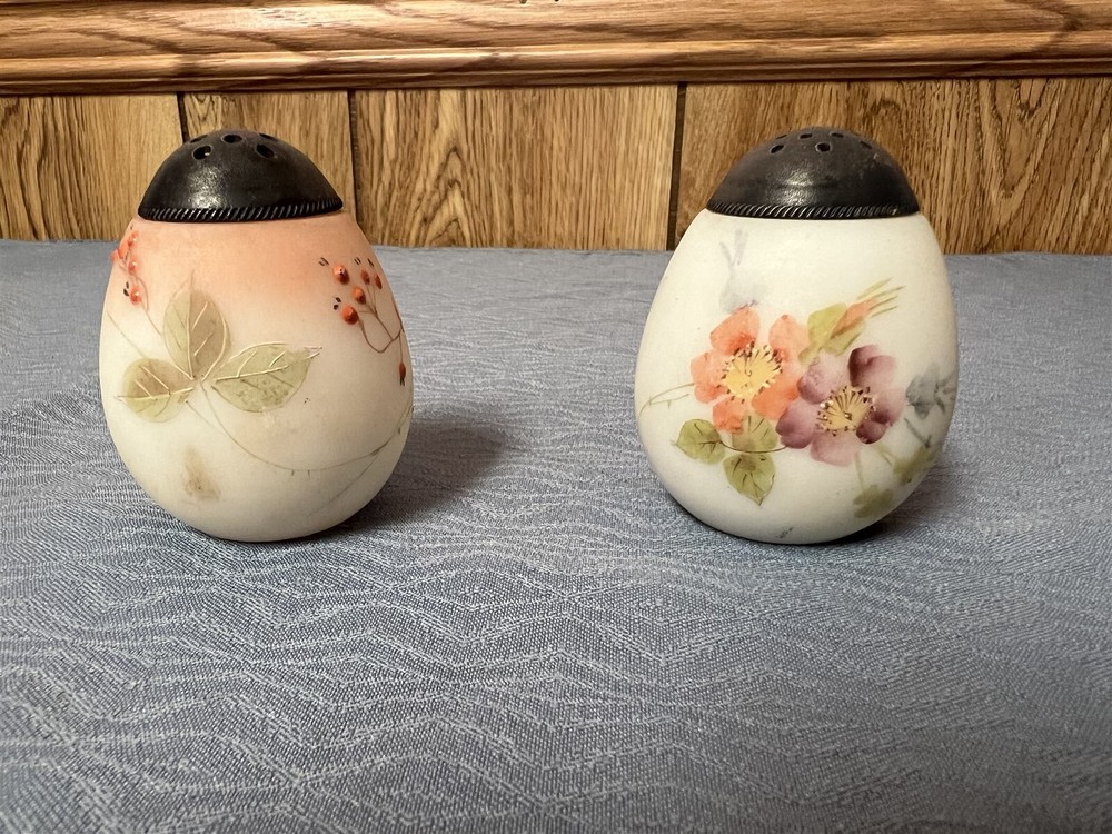 Mt. Washington Hand Painted Raised Enamel Egg Shaped Salt & Pepper Shakers