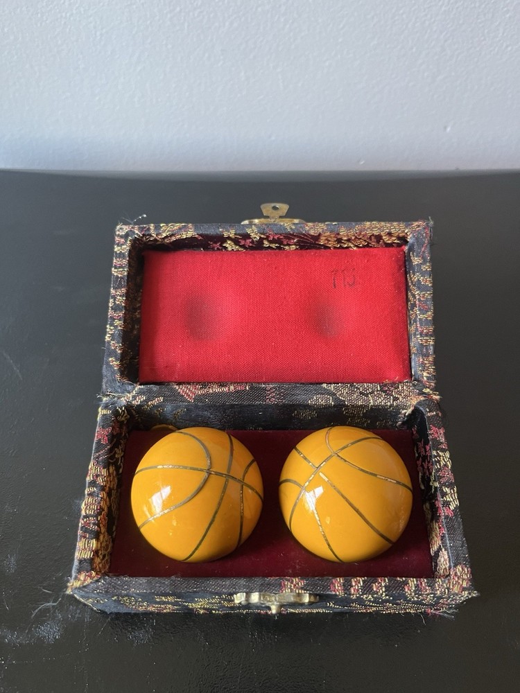 2x Chinese Baoding Basket Balls Chrome Health Stress Relief Exercise