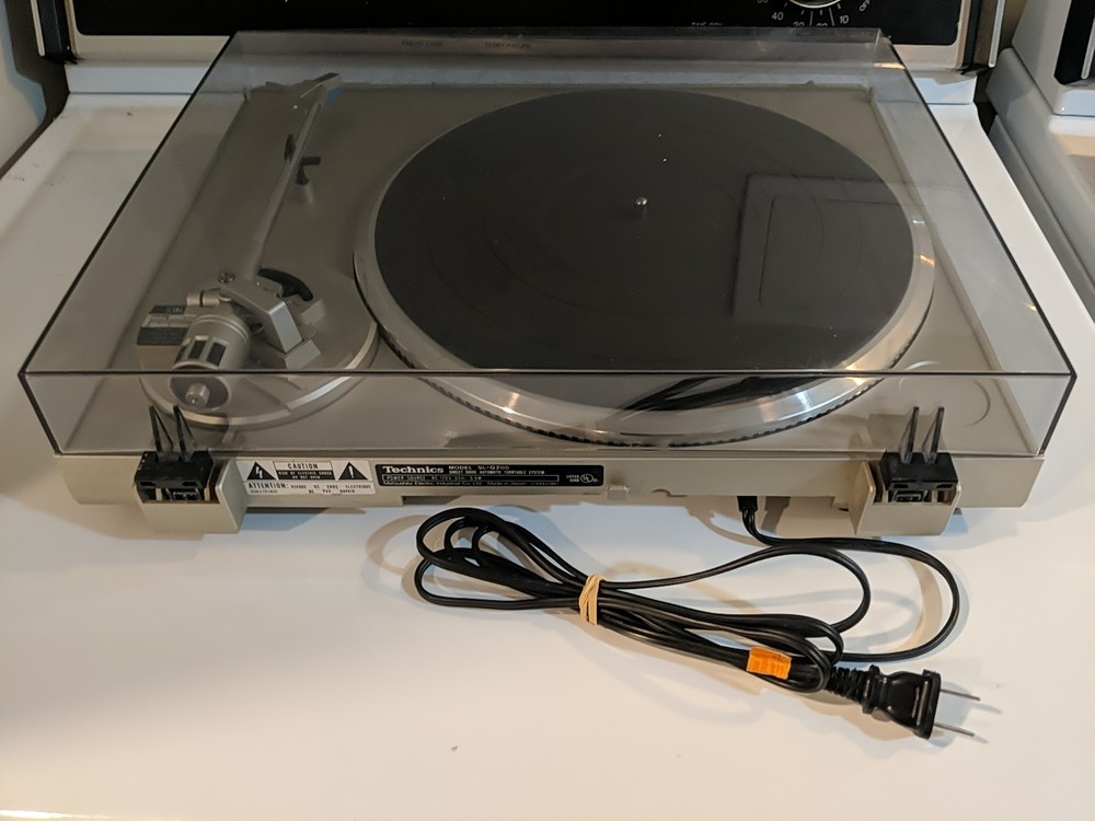 Technics SL-Q200 Quartz Direct Drive Automatic Turntable - Tested - See Video