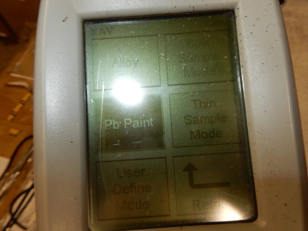Thermo Niton XLP 300 Analyzer – PB Paint Mode Analysis Only