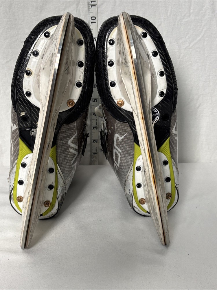 Bauer Vapor Hyperlite Skates - Length 5 Fit 1
