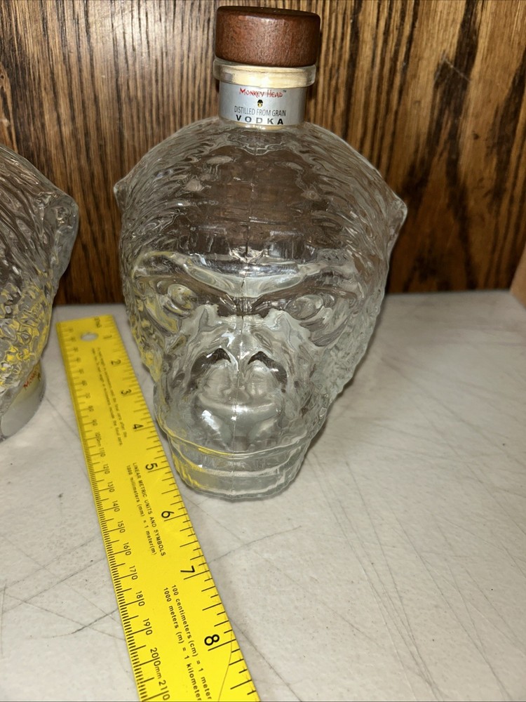 x1 - Monkey Head Vodka (Empty) Glass Bottle Gorilla Head Decanter Decoration