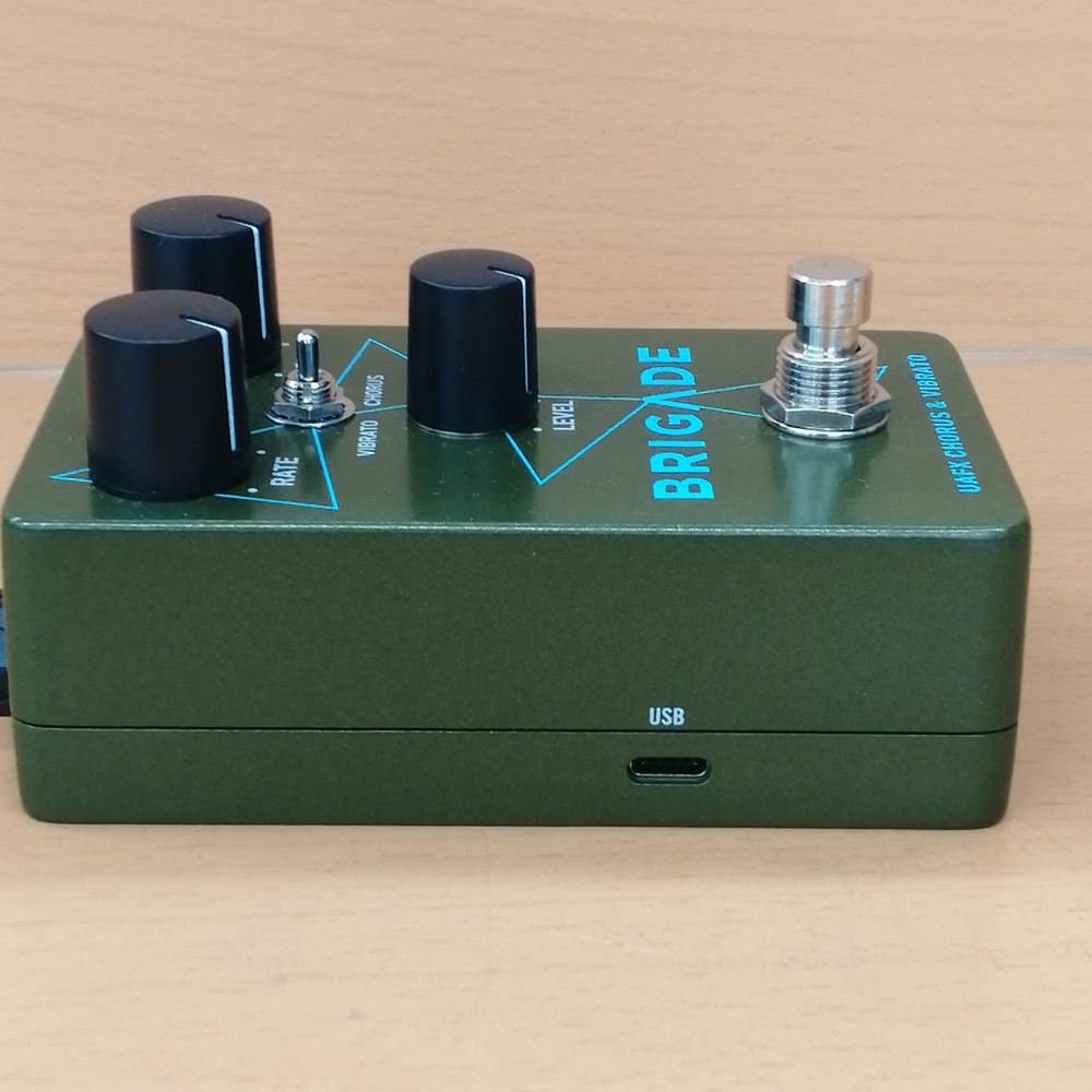 UAFX / BRIGADE(no250703)