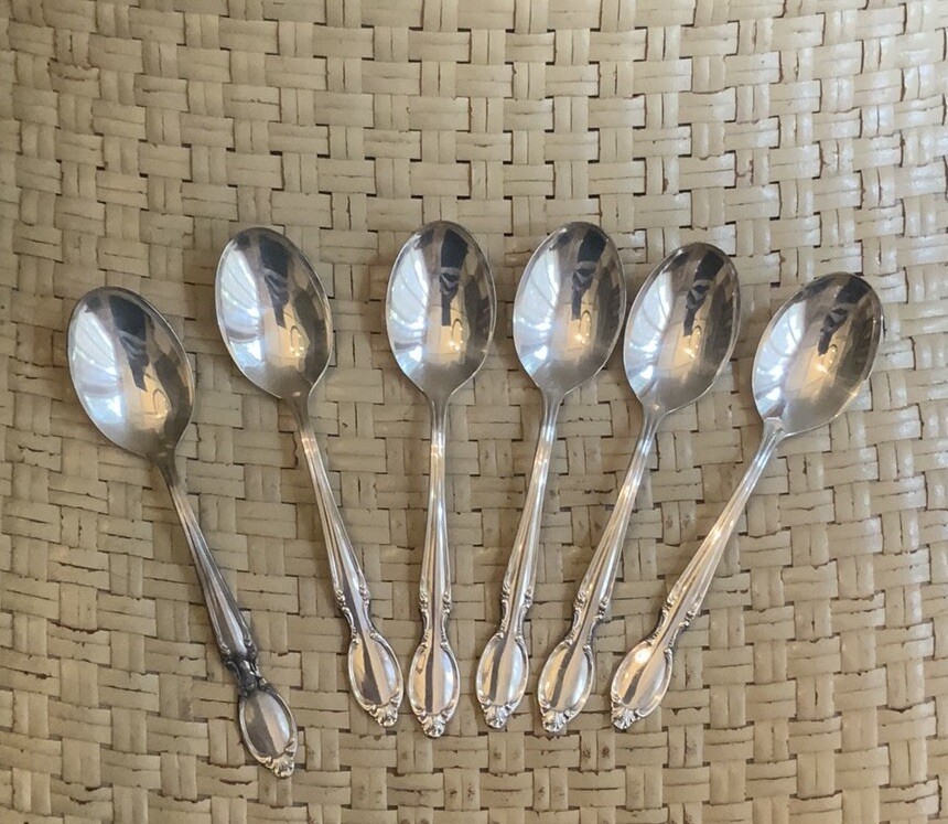 Silver Spoons wm rogers silverplate flatware 6  1950’s