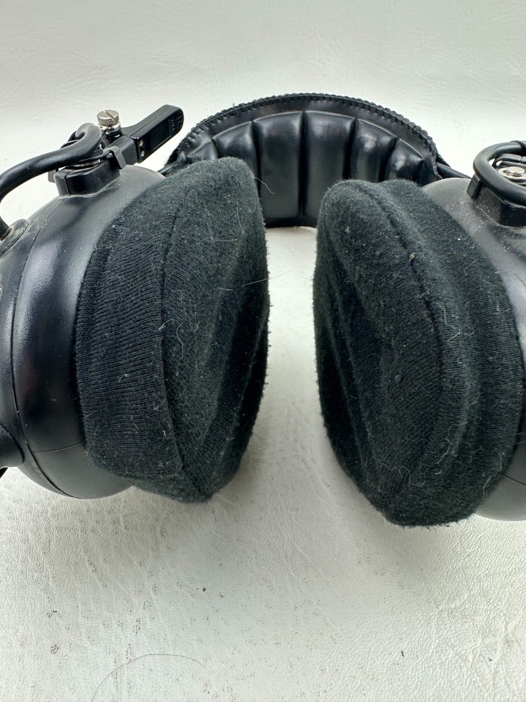 OTTO COMMUNICATIONS OTE AVIATION HEADSET, WITH MICROPHONE