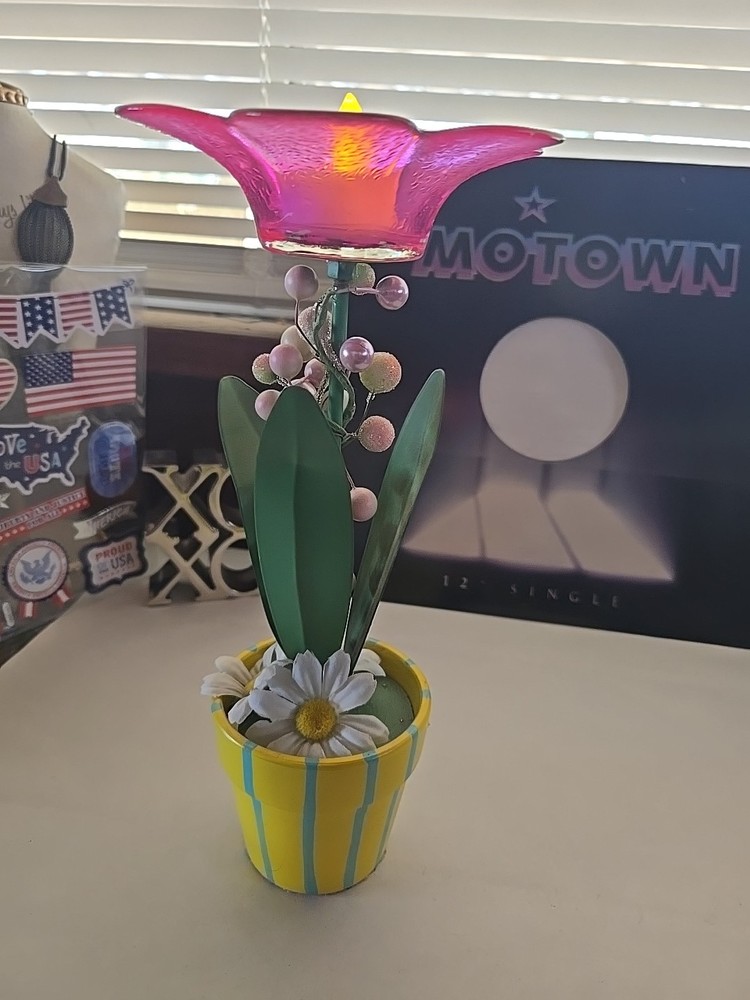 Flower W/tealight Decor