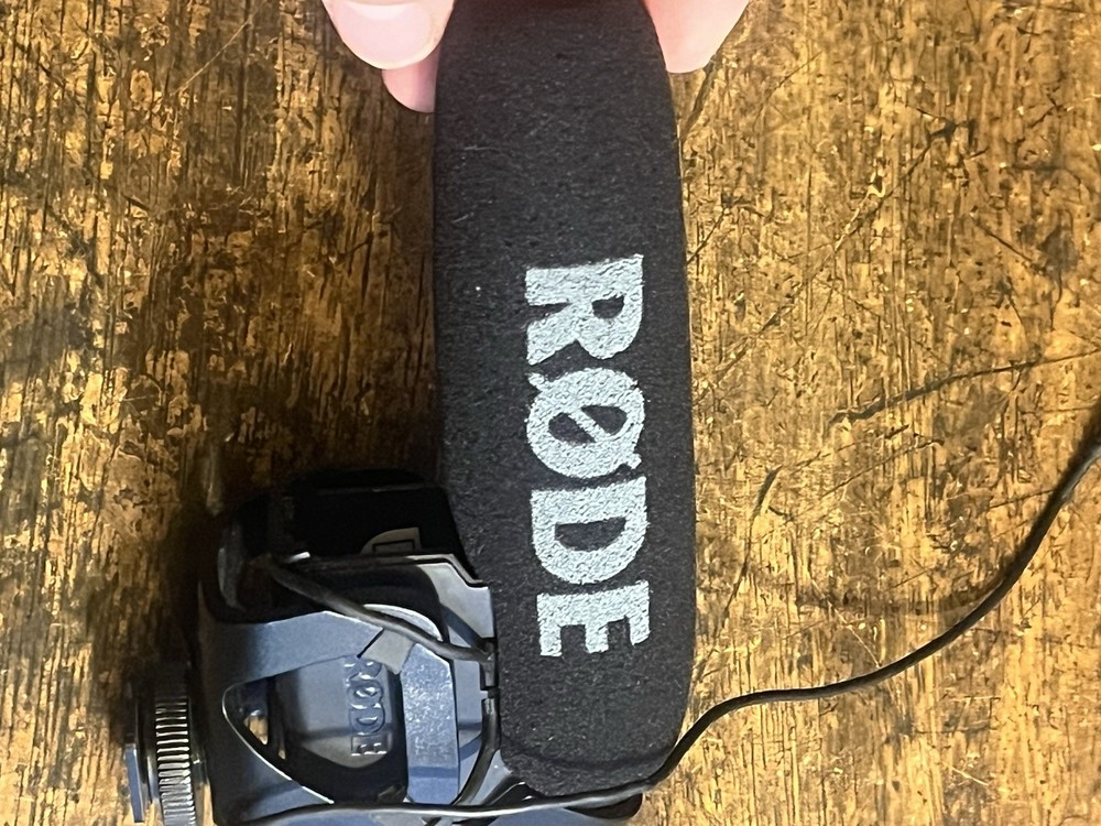 Rode VideoMic Pro. Rode Microphone. No Battery. Please Read