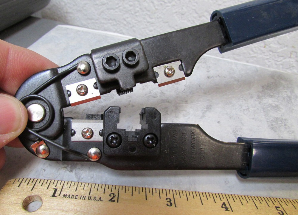 modular plug crimper network tool, great condition L-com, RJ11 RJ 12 plugs
