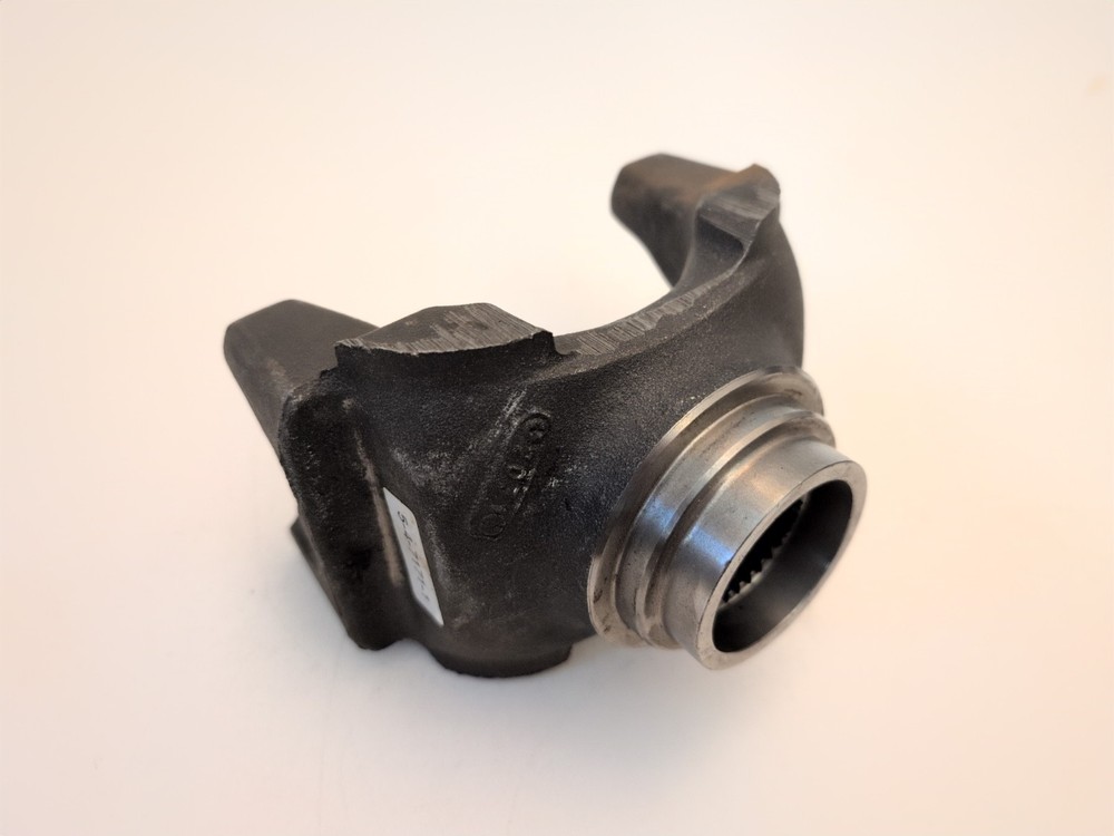 Dana Spicer 5-4-7171-1 Differential End Yoke