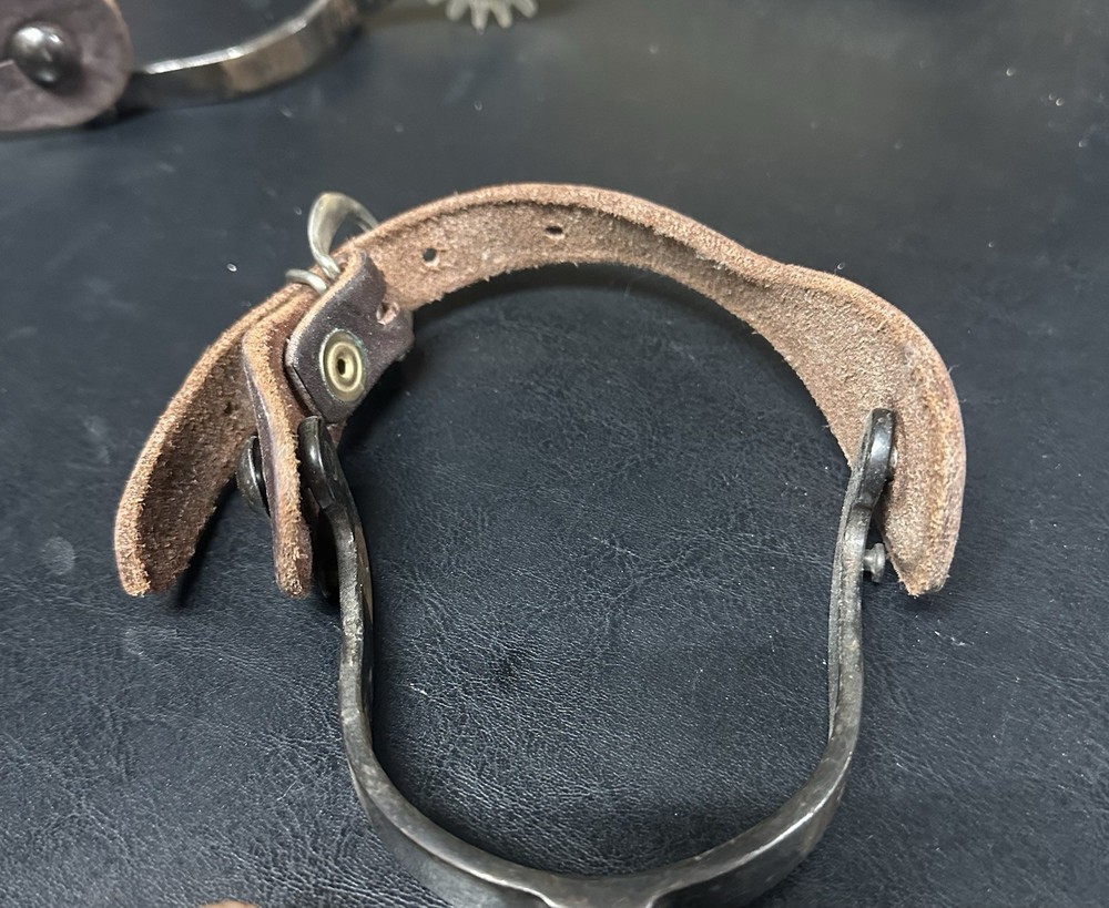 Western Spurs With Good Leathers