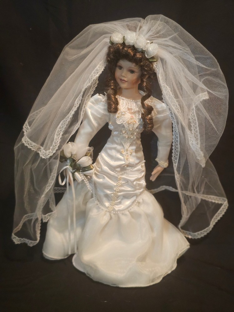 HAUNTED DOLL: Mia, Demon Bride!