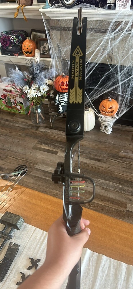 compound bow right hand