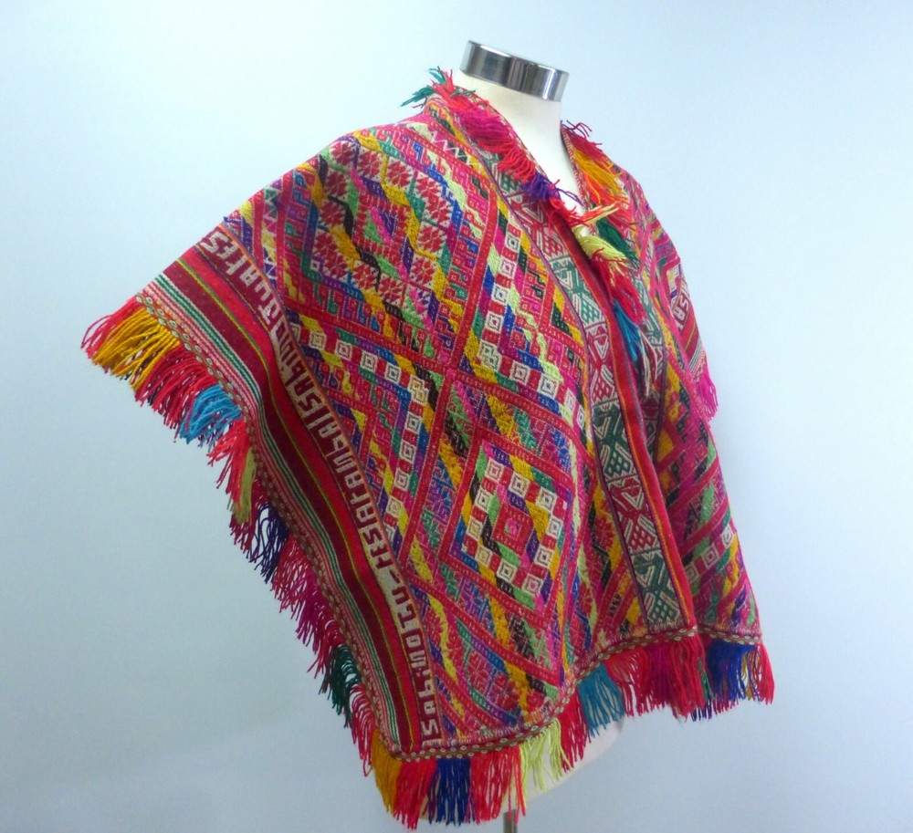Peruvian Andean Textile - Handmade Aguayo Poncho
