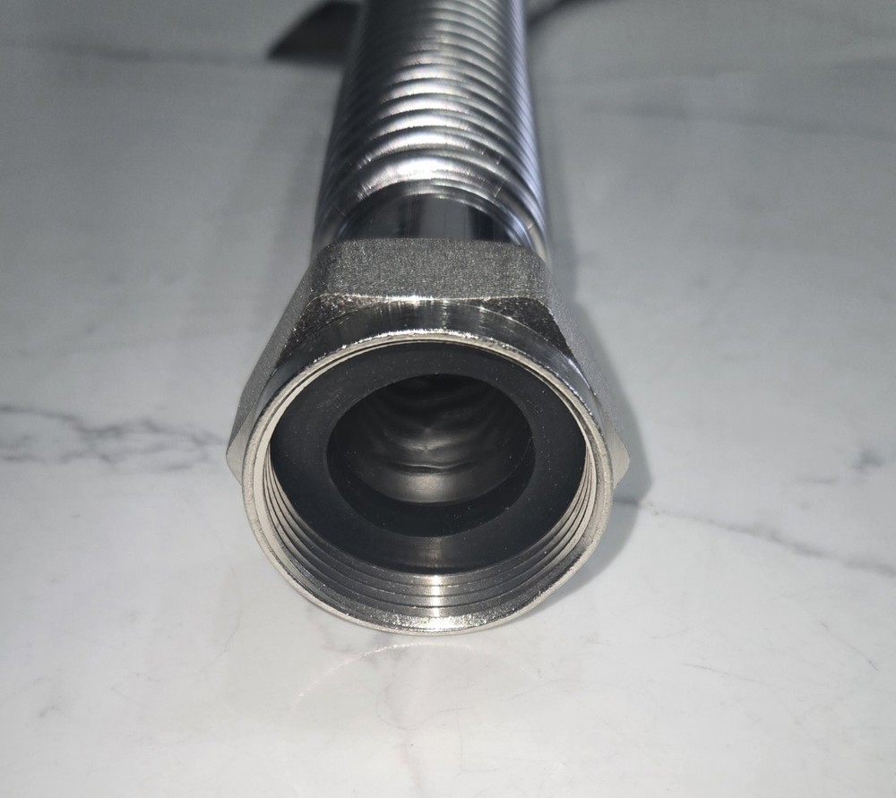 1-1/4 Inch FIP X 1-1/4 Inch FIP X 24 Inch Stainless Steel Water Heater Quickflex