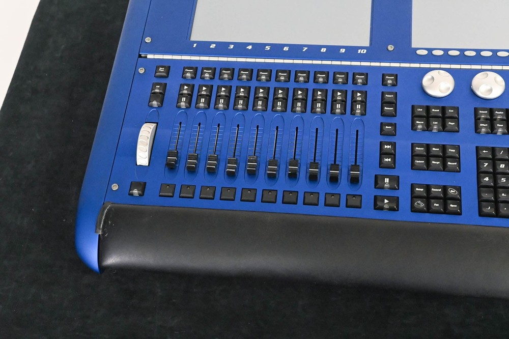 High End Systems Wholehog III Lighting Console CG01RD2
