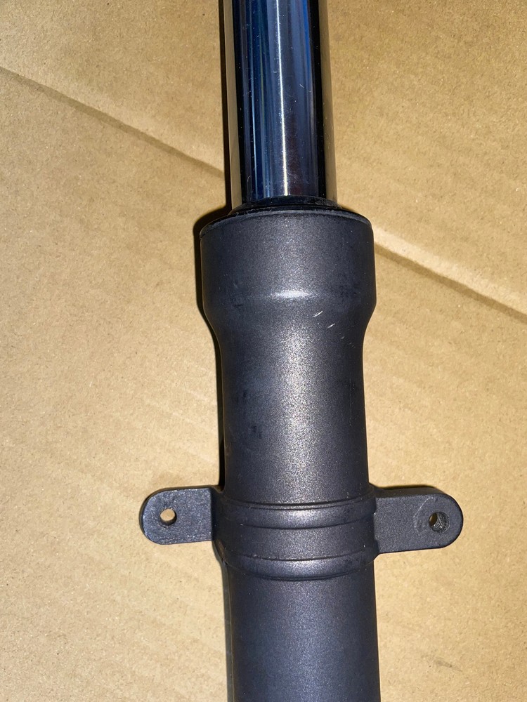 Keeway ARN 125 Right Fork Leg 43300J4ATBA0 (Box 32)