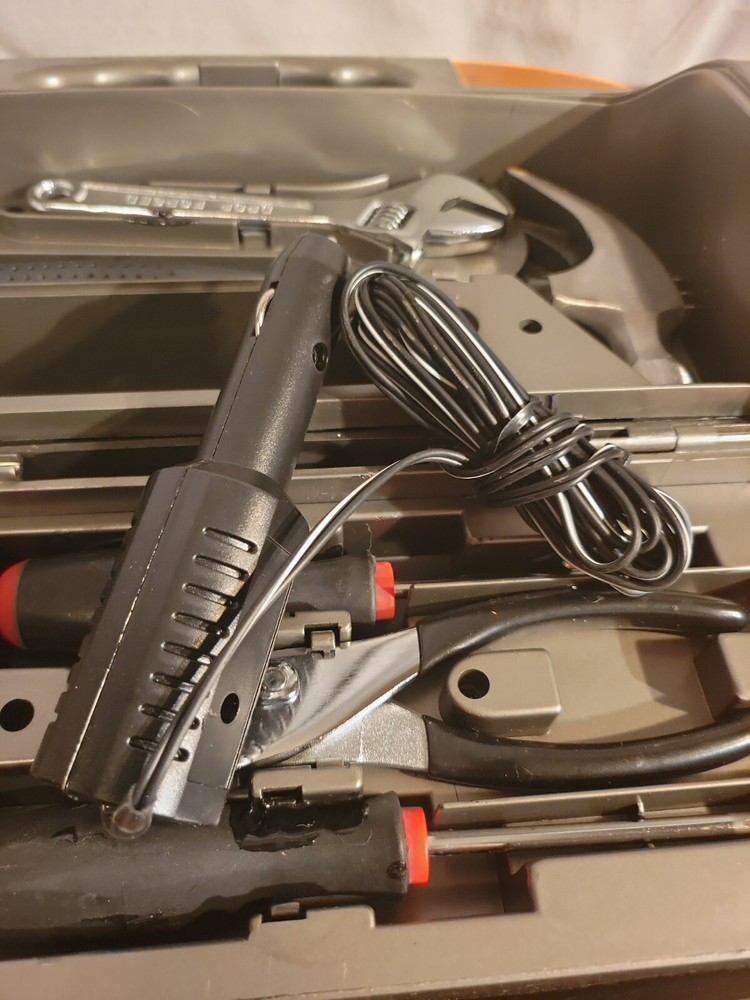 VINTAGE Auto Emergency Kit Flashlight with built-in Tool kit TESTED * Works *