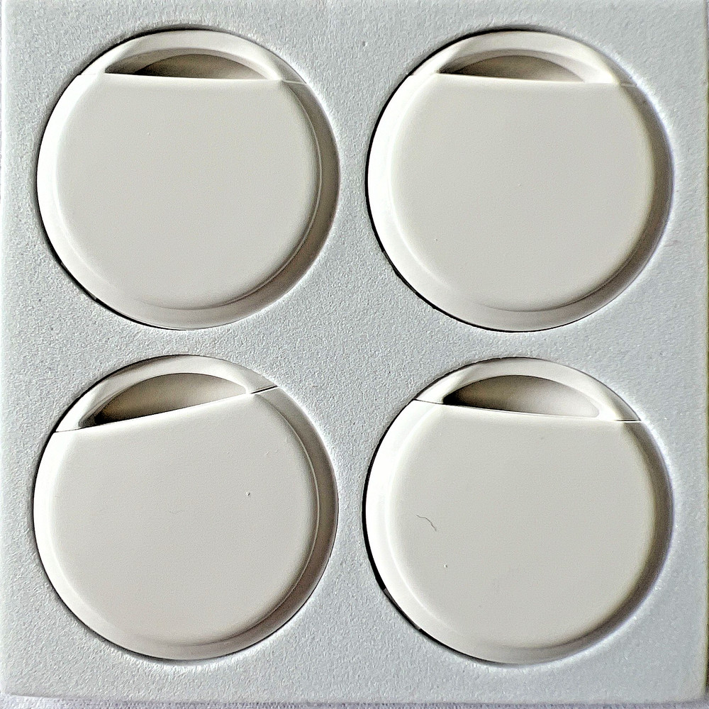 Bluetooth 4 Pack Smart Tracking Tags Compatibility w/ Apple Find My Iphone New