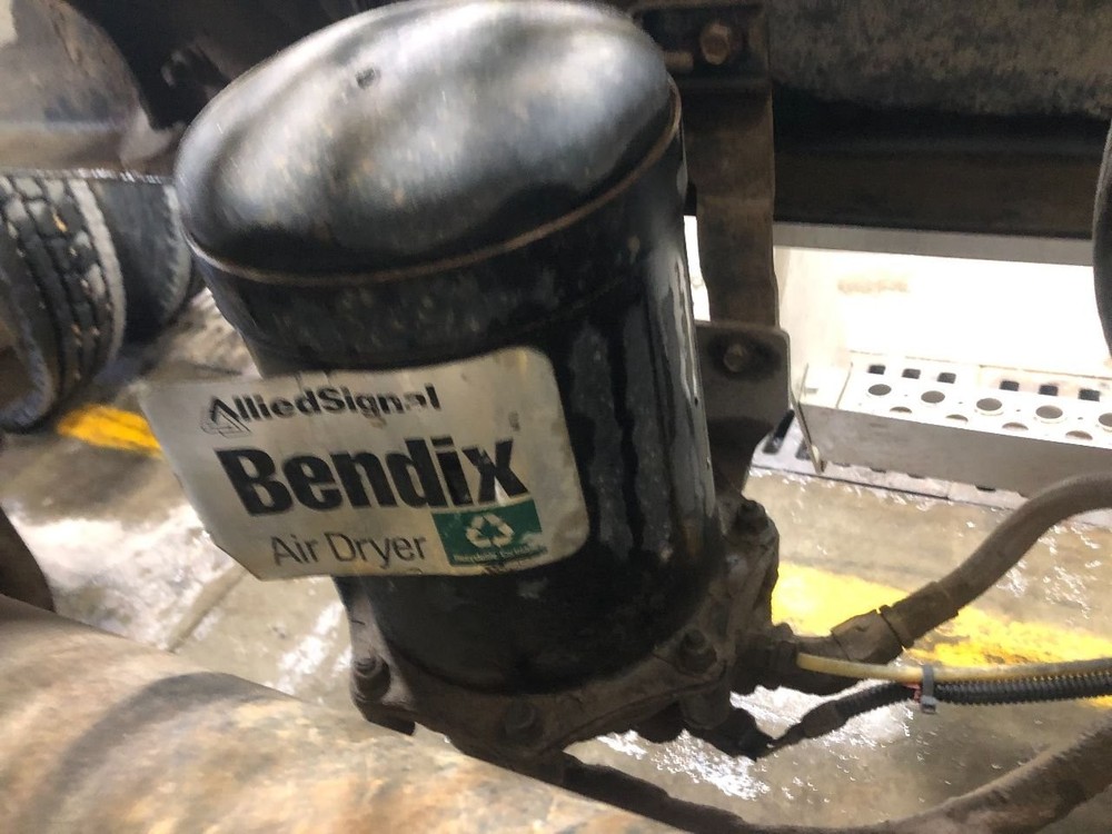 Bendix AD9 Air Dryer - Used