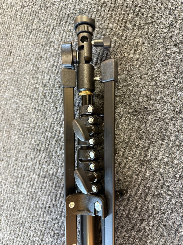 Manfrotto 001B Light Stand