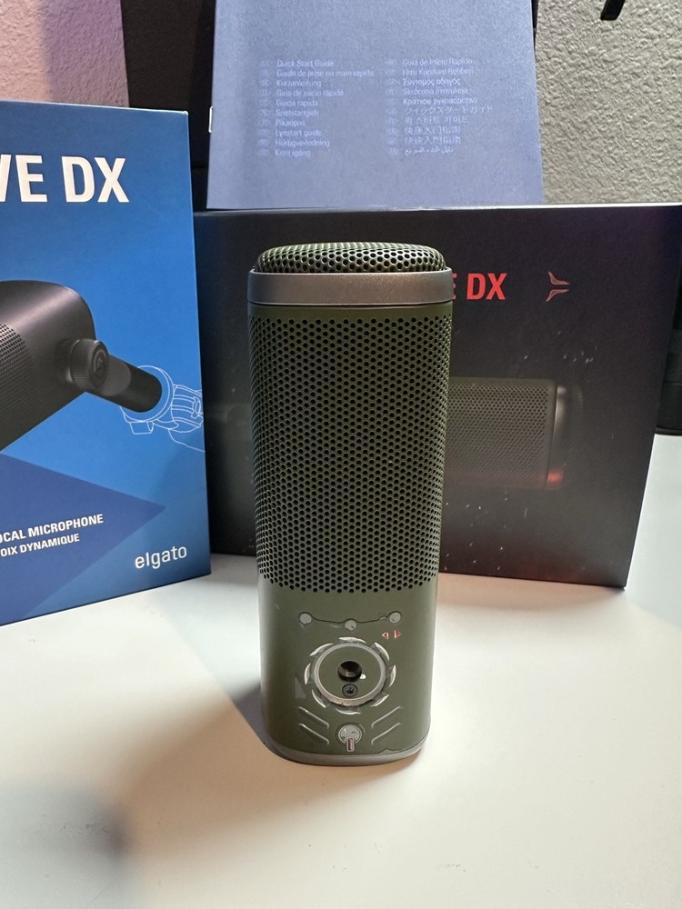 Elgato Wave DX Dynamic Microphone – DOOM: The Dark Ages Edition