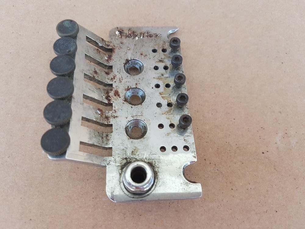 1982 FLOYD ROSE TREMOLO BASE - ORIGINAL