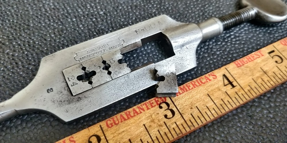 Antique S.W CARD Die Stock No. 00A ~ Threading tool Blacksmith use