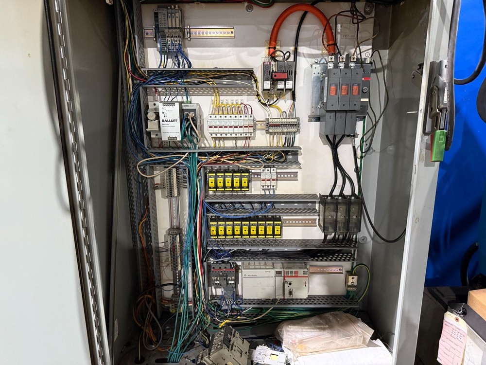 ABB Single IRB1600 Mig Cell w/ IRC5 Controls USED AS-IS