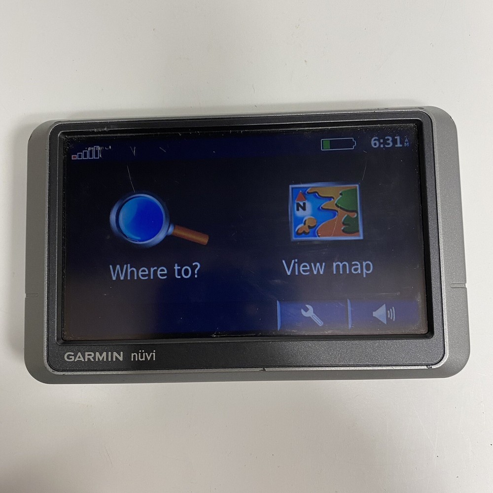 Garmin NUVI 200W GPS Navigation System with Vehicle Charging Cord Bundle