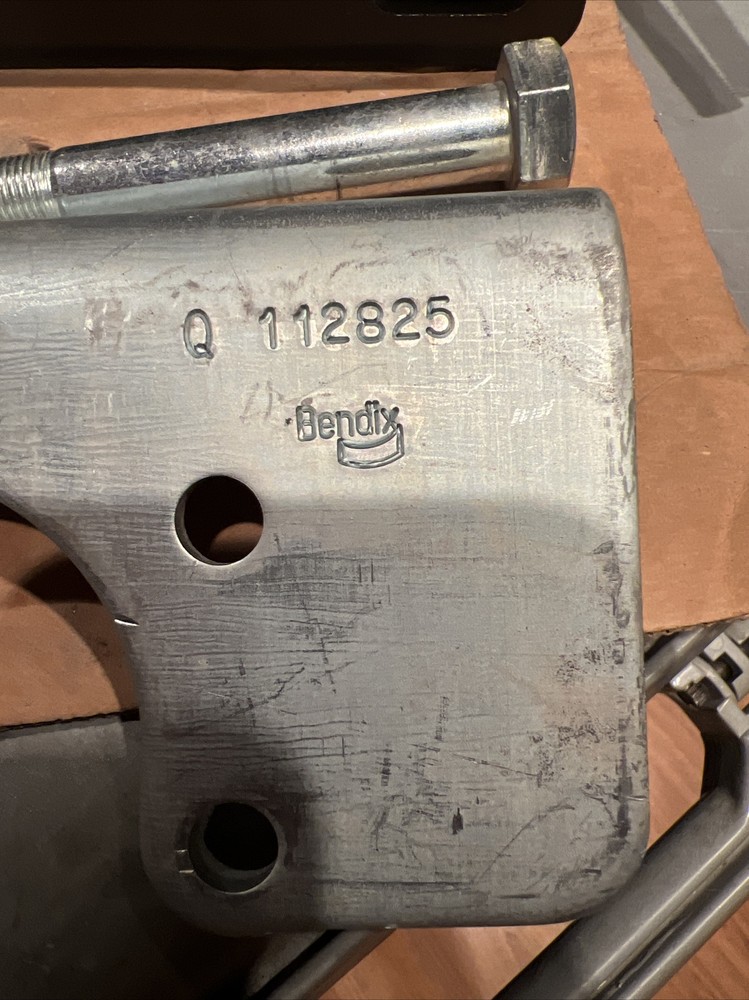 Bendix Air Dryer Cable Bracket Kit AD-IP (NOS)