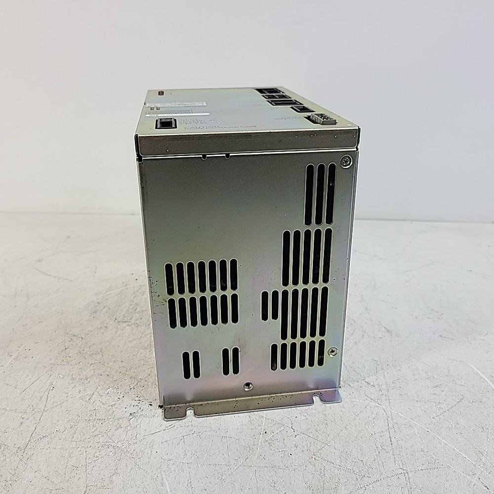 Yaskawa CPS-520F JZNC-YPS01-E Power Supply Unit