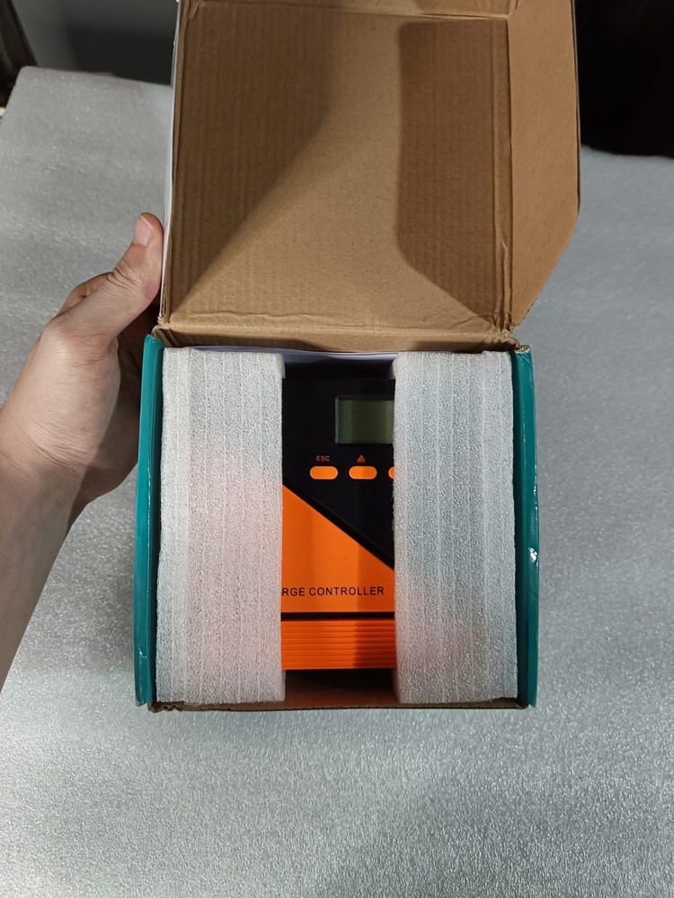 MPPT Solar Charge Controller, 20A 12V 24V Solar Controller