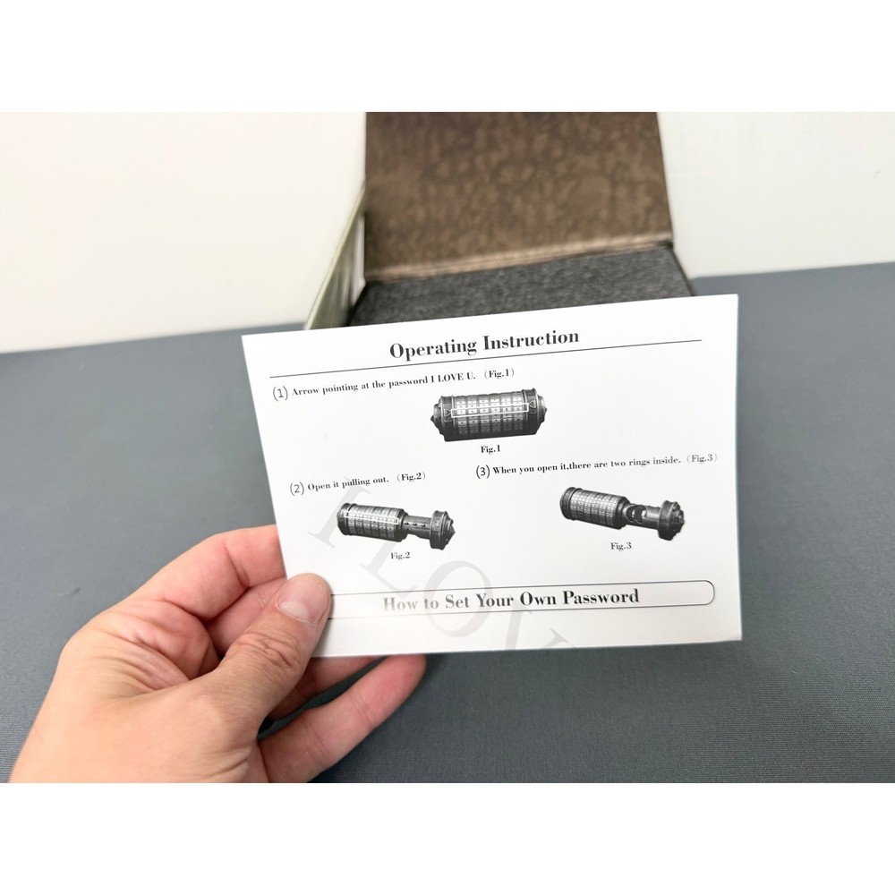 DaVinci Cryptex Puzzle Lock Box with Hidden Compartment NEW