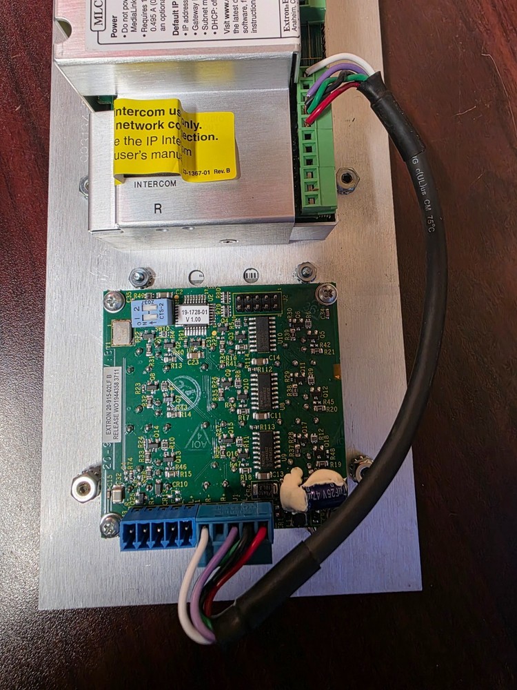 Extron MLC 226 IP AAP and CM-9BLB