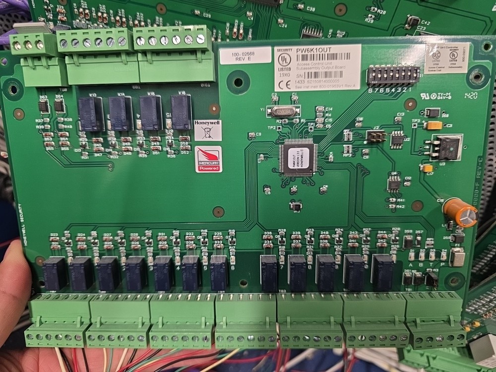 Honeywell Security ProWatch 6000 PW6K1OUT Access Control Unit Output Board