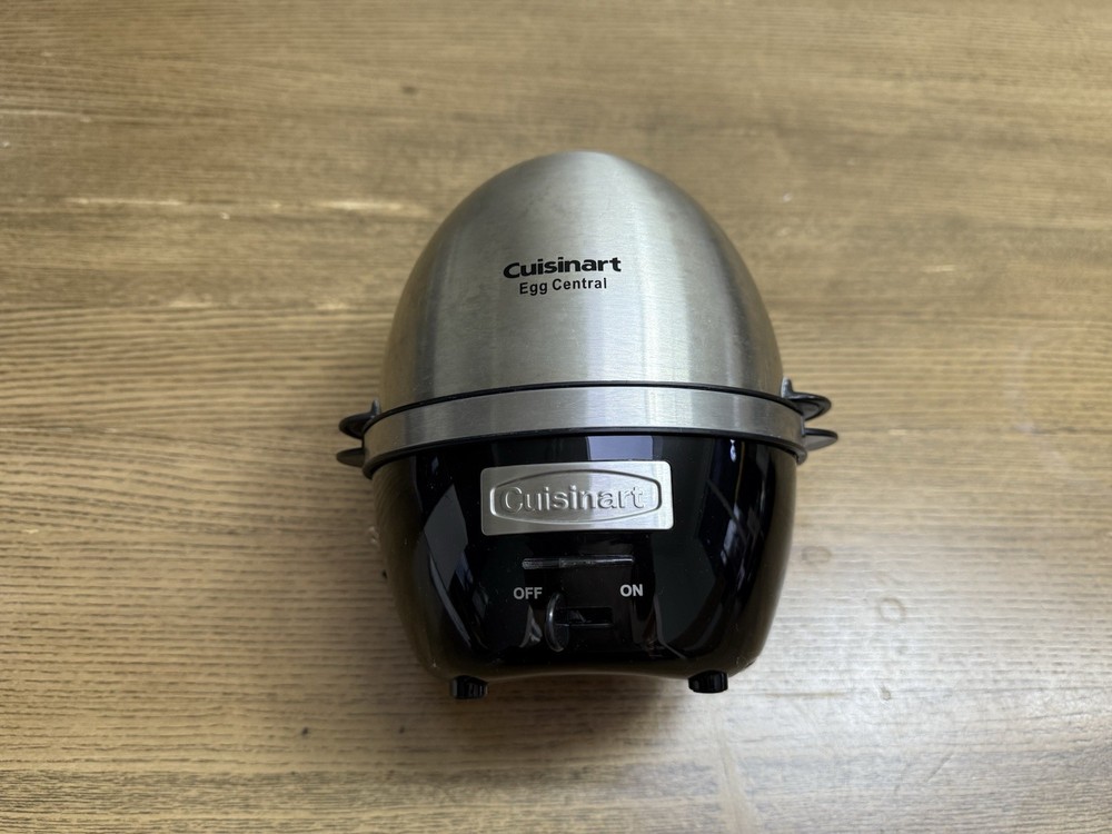 Cuisinart Egg Central CEC-10FR Egg Cooker Complete w Box Tested Working