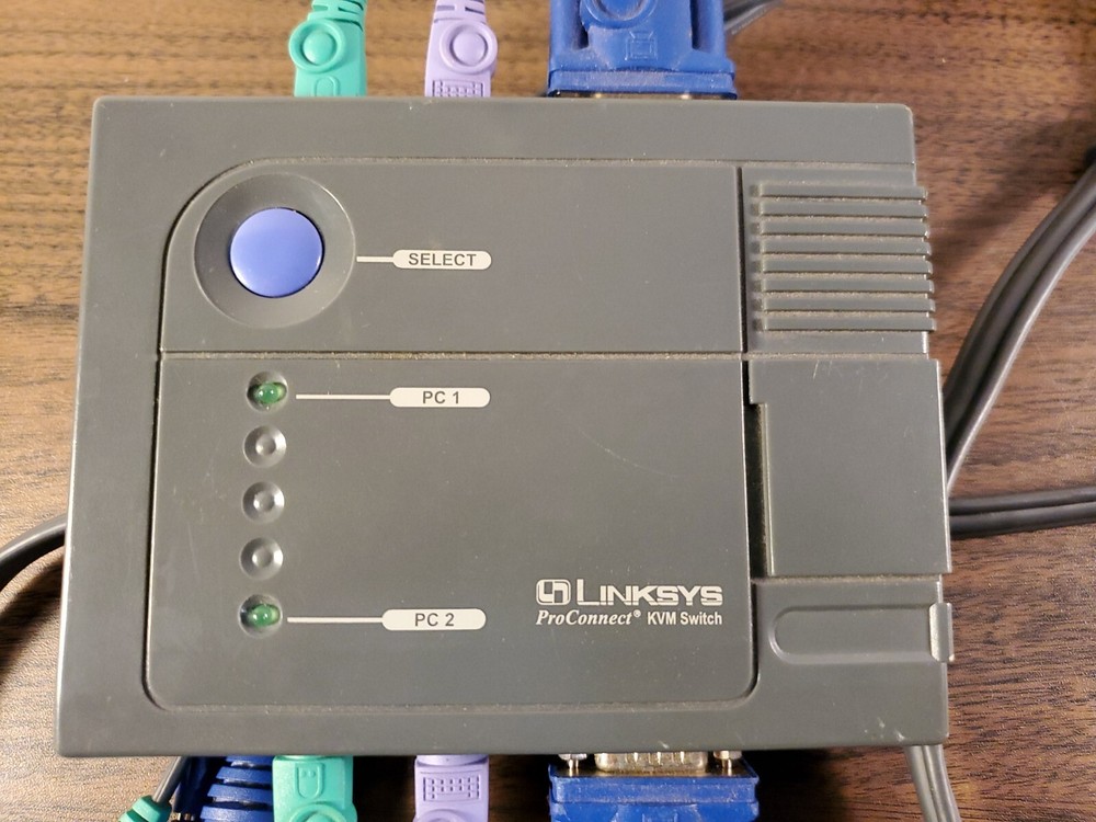 Linksys ProConnect 2-Port Compact KVM Switch PS2KVM2 w/ Cables - untested