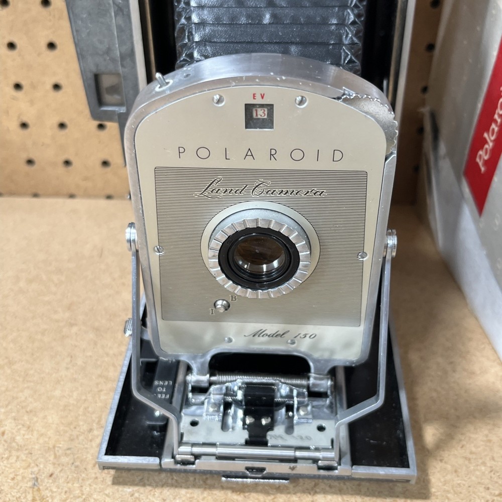 Polaroid Folding Land Camera Model 150 Untested w/ box and instructiions