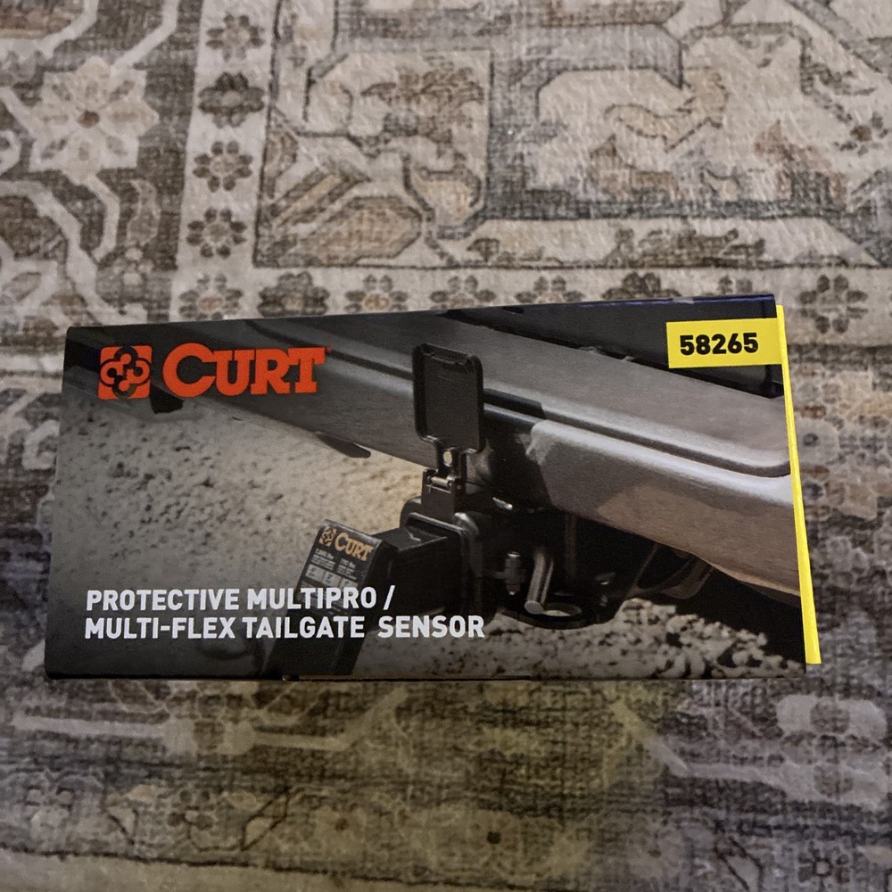 Curt MultiPro Multi-Flex Tailgate Sensor 2" Hitch Cap for 20-21 Silverado Sierra